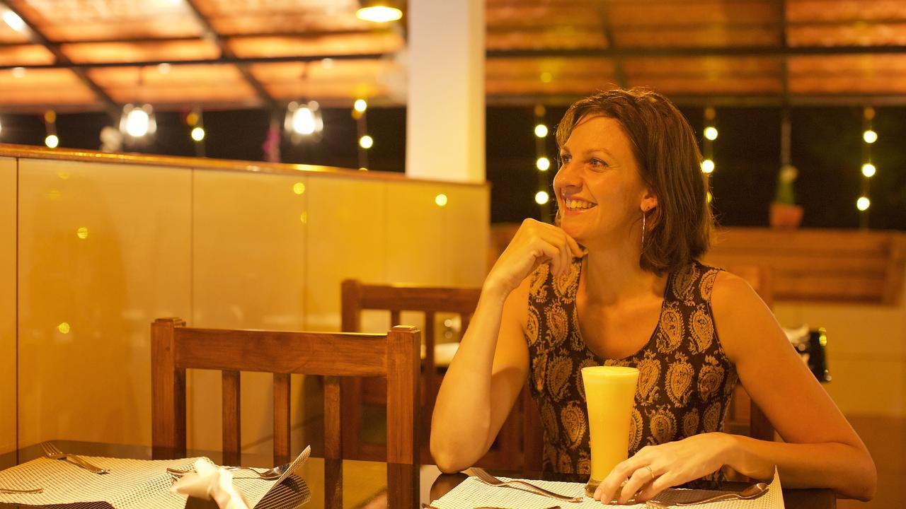 Roses Inn Fortkochi Exterior foto